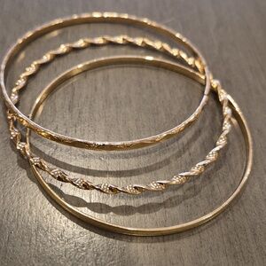 💙3 Pcs Hypoallergenic GOLD Tone Bracelet Bangles Set A